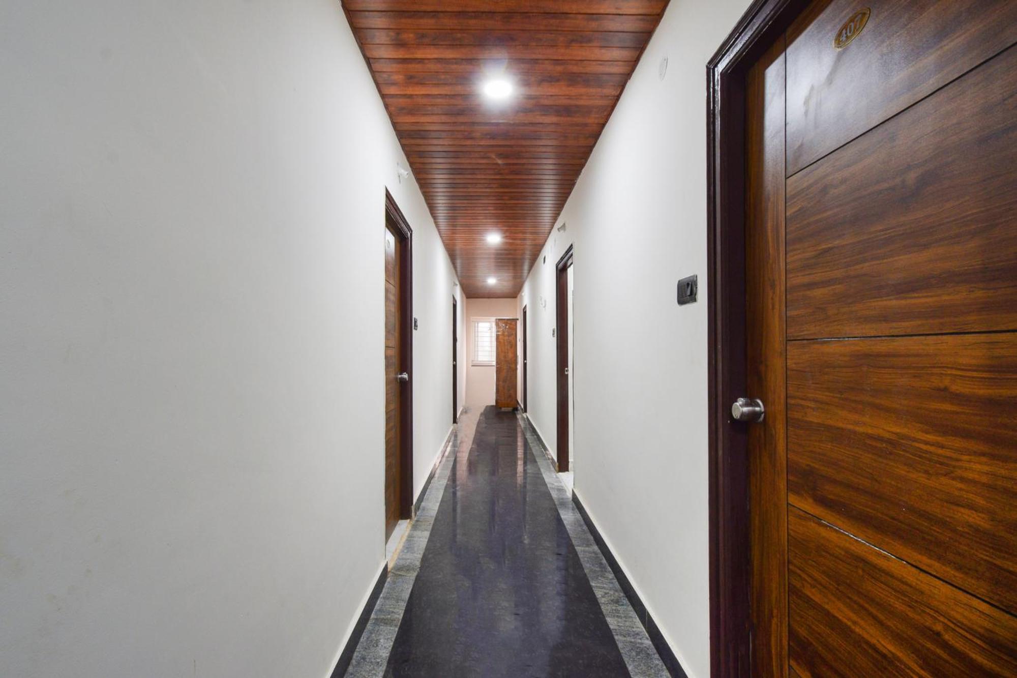 Super Collection O Gachibowli Phase - 1 Near Isb Hotel Екстериор снимка